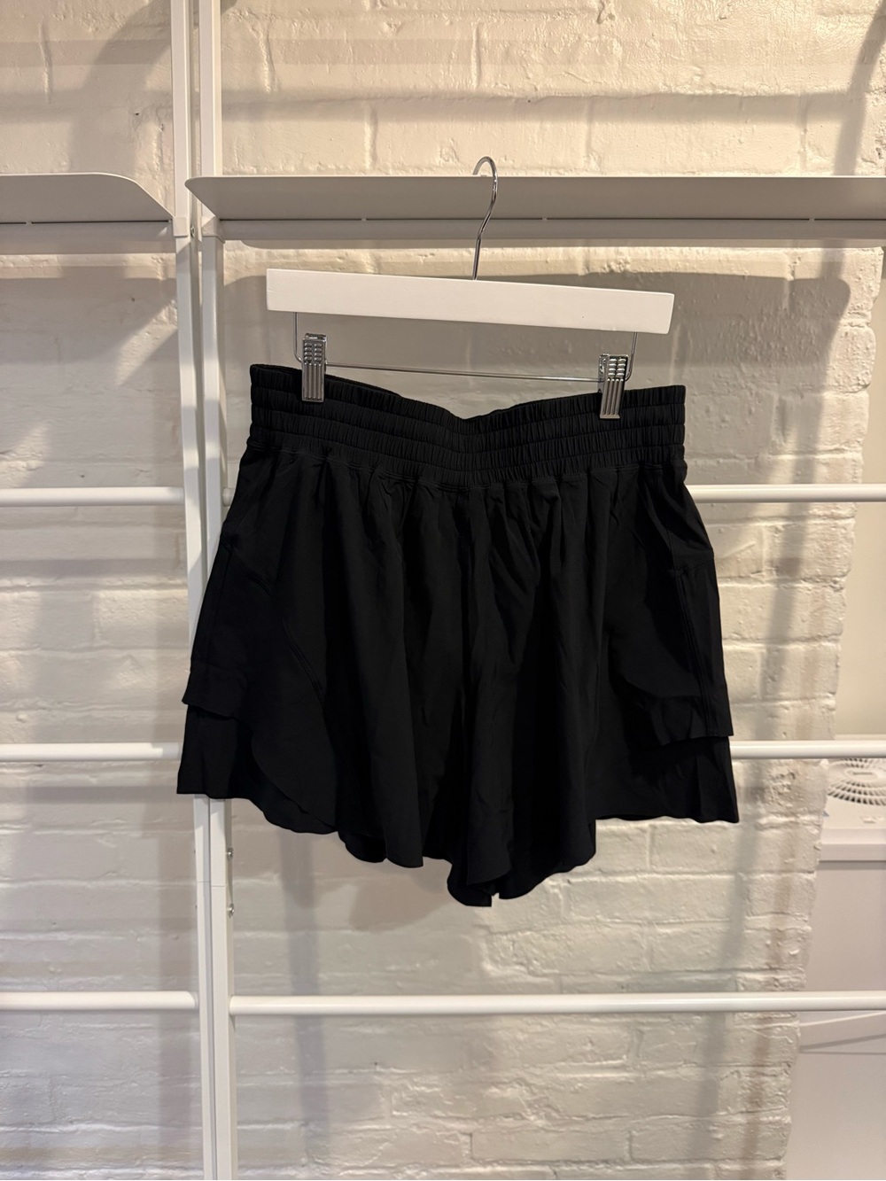 Lululemon - shake it out high rise shorts - 4” inseam - black - medium